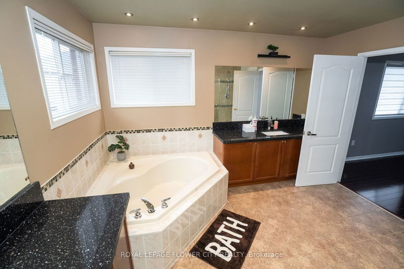 26 Ranchero Dr  Brampton, L7A 3C7 | Image 22