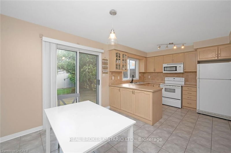 2189 Shorncliffe Blvd  Oakville, L6M 3X2 | Image 13