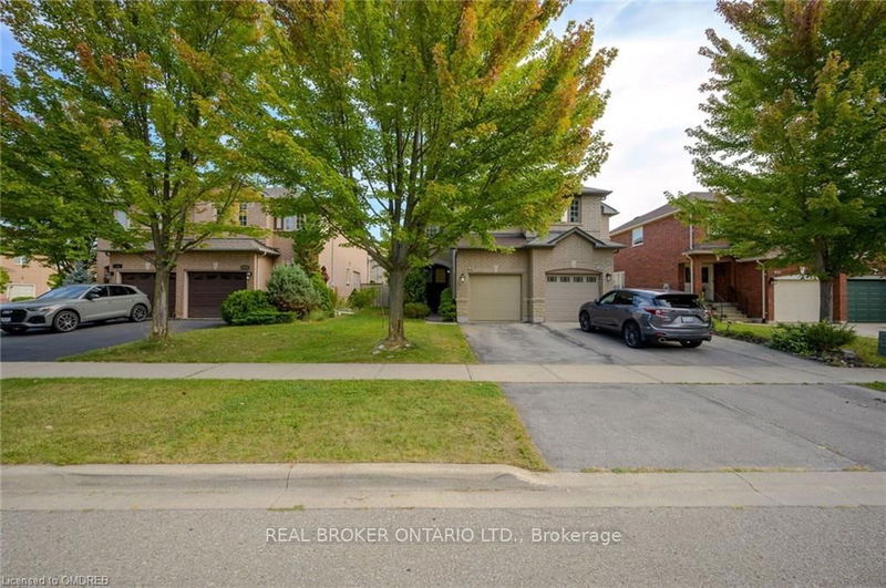 2189 Shorncliffe Blvd  Oakville, L6M 3X2 | Image 3