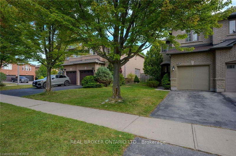 2189 Shorncliffe Blvd  Oakville, L6M 3X2 | Image 4