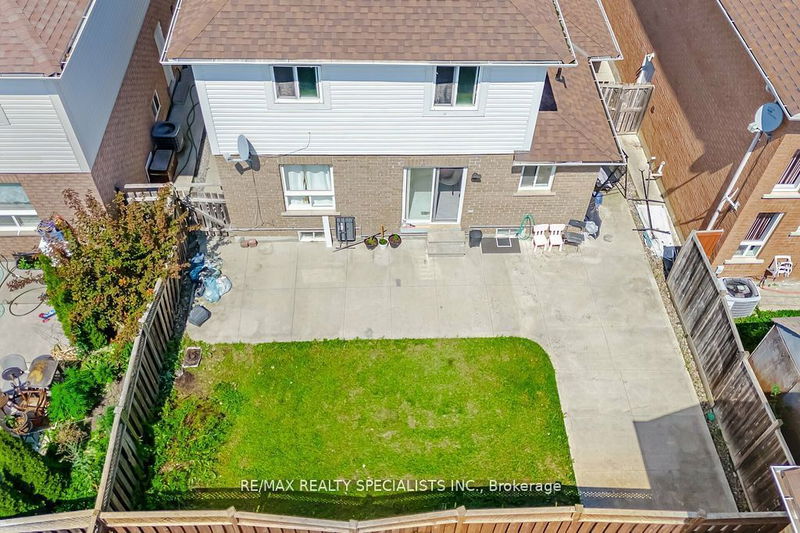 3 Deforest Dr  Brampton, L7A 2Y3 | Image 34