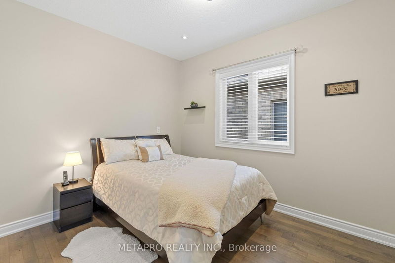 792 Glenbrook Ave  Burlington, L7T 1L7 | Image 30