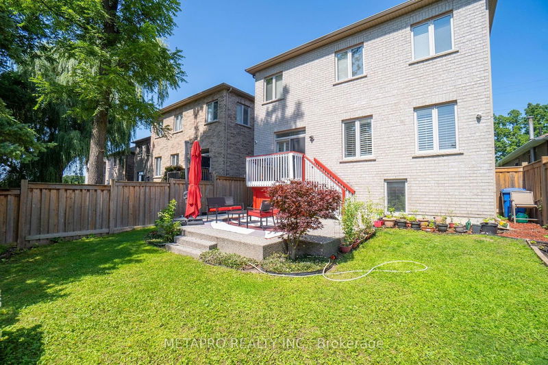 792 Glenbrook Ave  Burlington, L7T 1L7 | Image 36