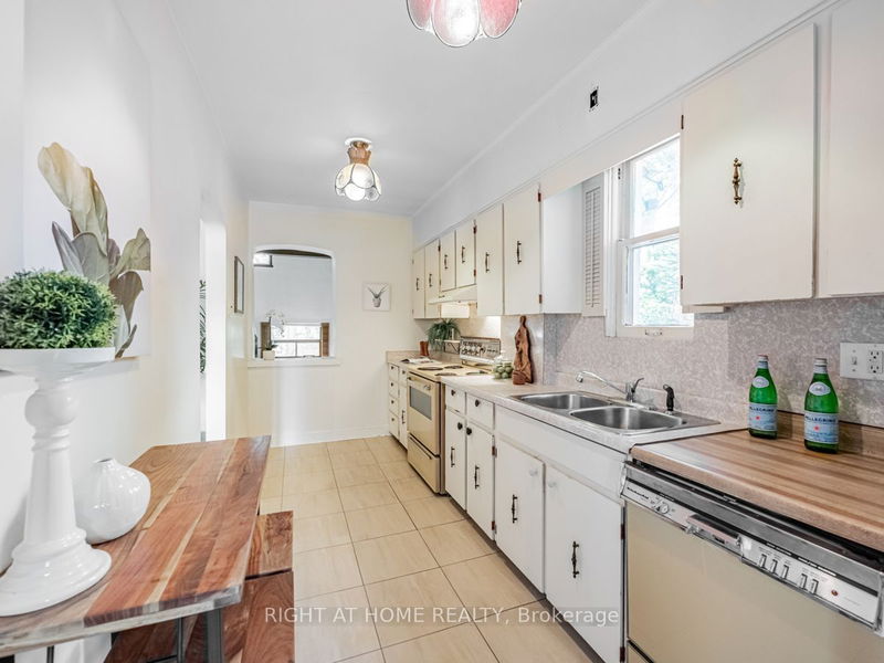 1416 Islington Ave  Toronto, M9A 3K7 | Image 15