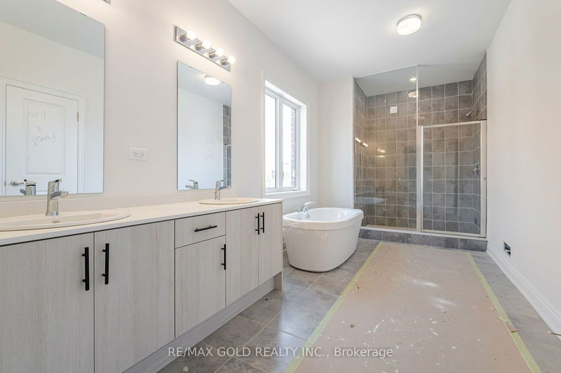 31 Dolomite Dr  Brampton, L6P 4R6 | Image 23