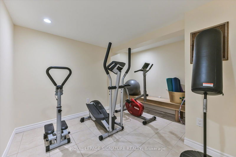 3588 Thorpedale Crt  Mississauga, L5L 3V6 | Image 33