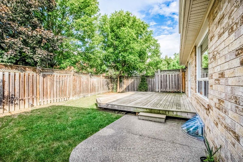 2451 Valleyridge Dr  Oakville, L6M 5G9 | Image 33