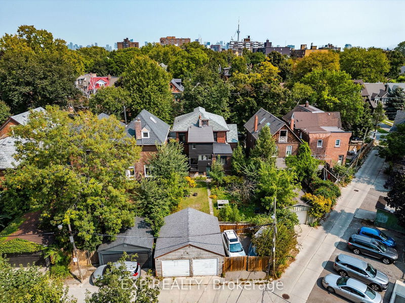 44 Wilson Park Rd  Toronto, M6K 3B5 | Image 2