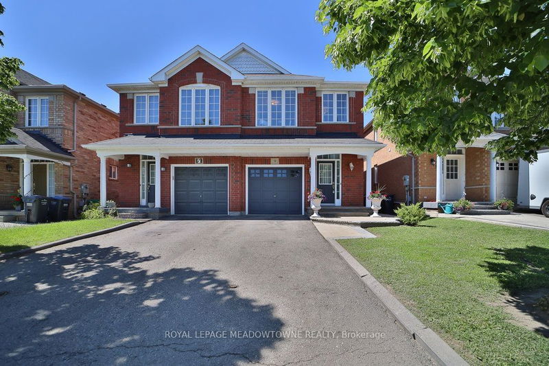 home for sale on 9 Blackcherry Lane