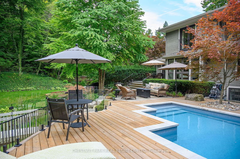 444 Drummond Rd  Oakville, L6J 4L4 | Image 35