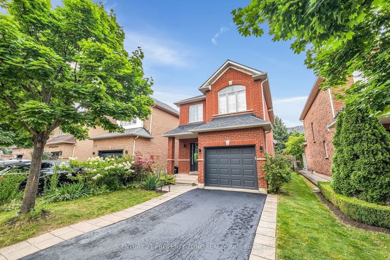 2580 Longridge Cres  Oakville, L6H 6R9 | Image 1