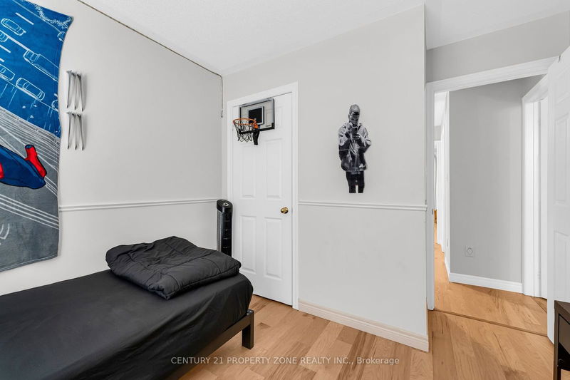 2580 Longridge Cres  Oakville, L6H 6R9 | Image 27