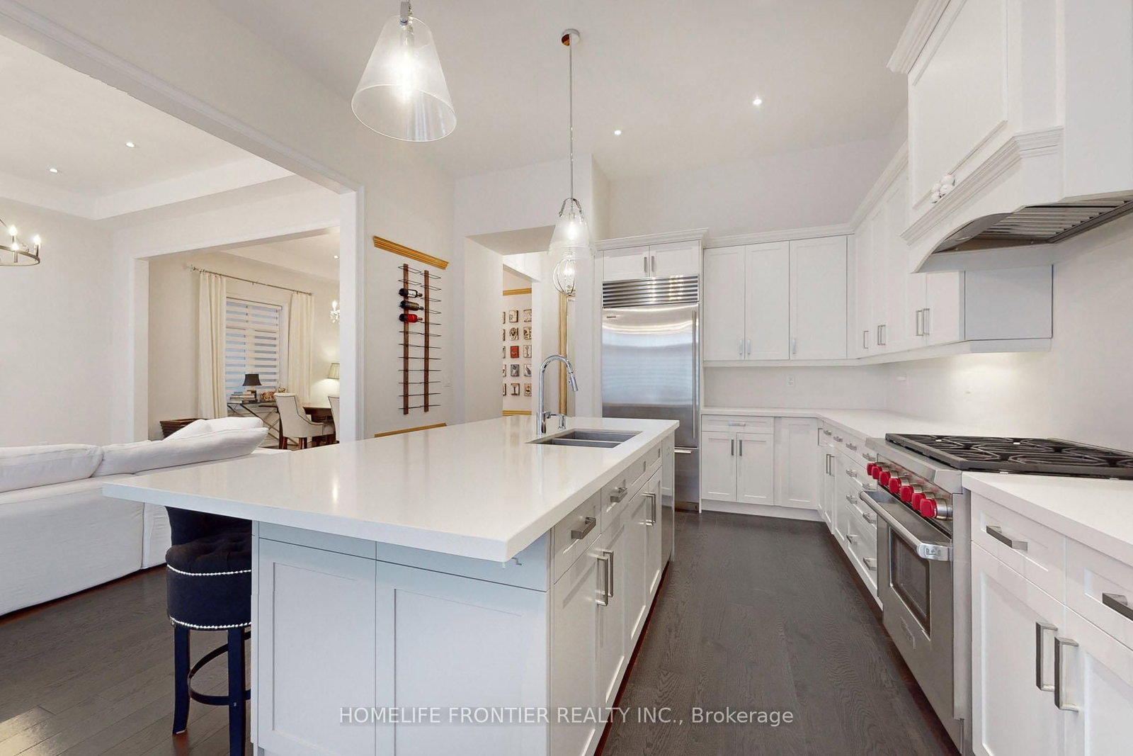 Listing Image 12