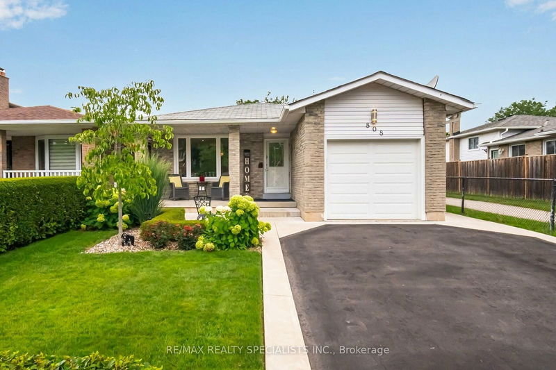 home for sale on 808 Coulson Avenue
