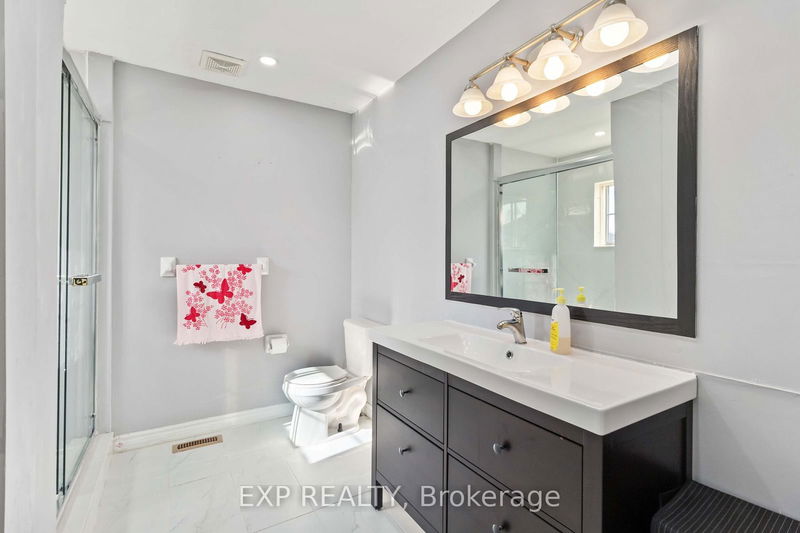 28 Wandering Trail Dr  Brampton, L7A 1T1 | Image 21