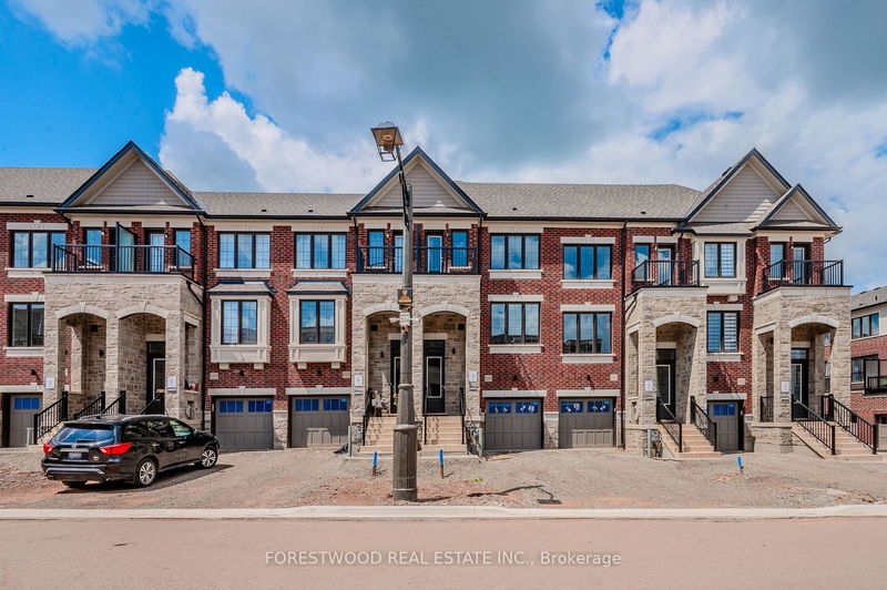 1325 Kaniv St  Oakville, L6M 5R3 | Image 1