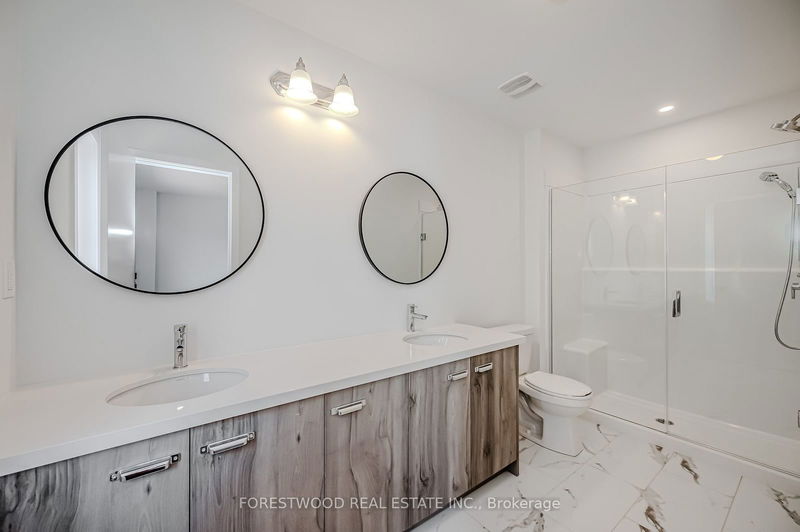 1325 Kaniv St  Oakville, L6M 5R3 | Image 19