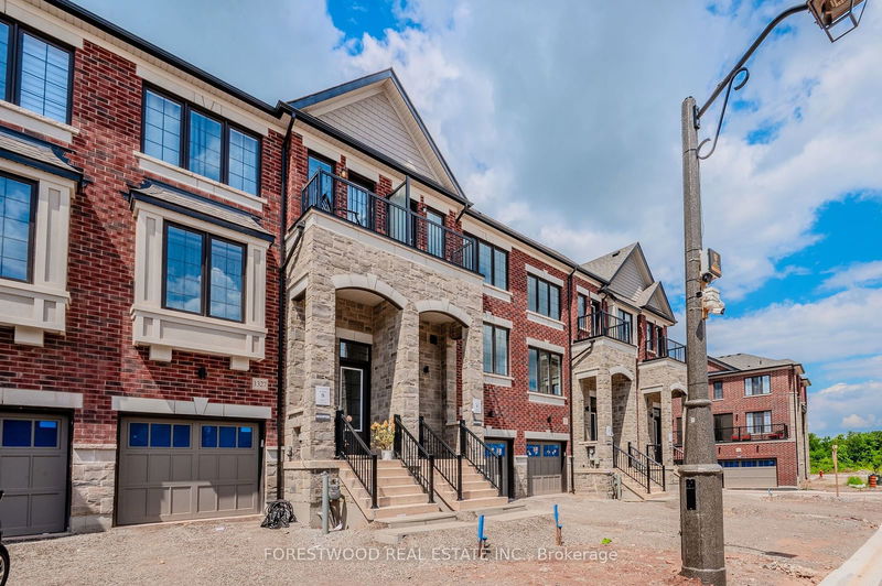 1325 Kaniv St  Oakville, L6M 5R3 | Image 2