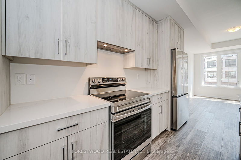 1325 Kaniv St  Oakville, L6M 5R3 | Image 5