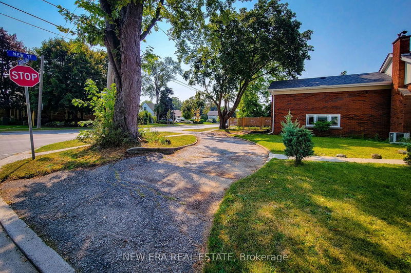 454 Mayzel Rd  Burlington, L7R 3C3 | Image 3