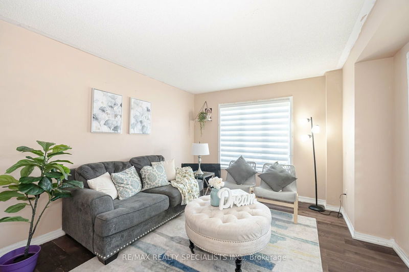 44 Kershaw St  Brampton, L7A 2A5 | Image 12