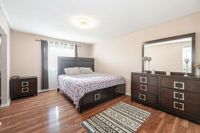 44 Kershaw St  Brampton, L7A 2A5 | Image 17