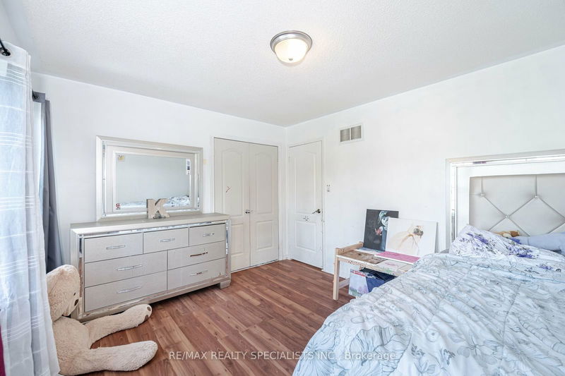 44 Kershaw St  Brampton, L7A 2A5 | Image 24