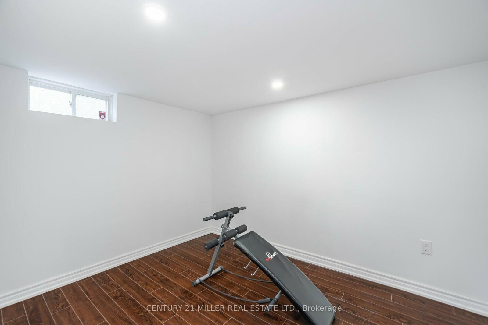 Listing Image 33