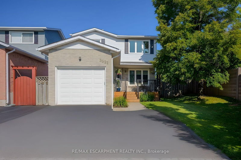 3521 Toffee St  Burlington, L7M 3T6 | Image 1