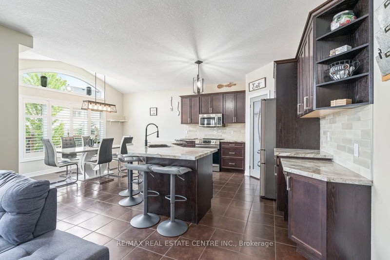 6 WARDLAW Ave  Orangeville, L9W 6K1 | Image 2