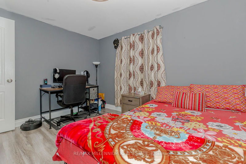 48 Garside Cres  Brampton, L6S 1H6 | Image 22