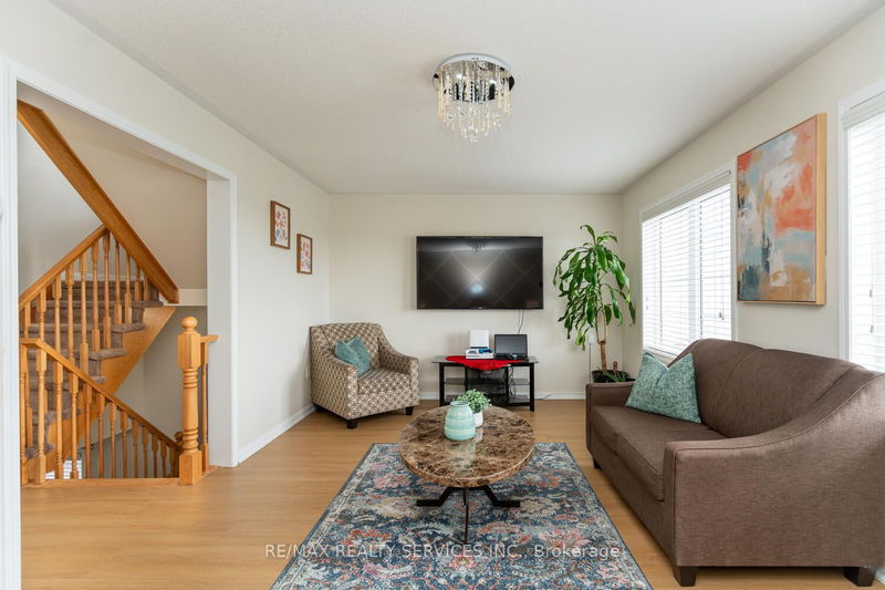 39 Vanhorne Clse  Brampton, L7A 0X8 | Image 17