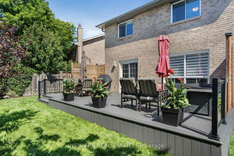 4216 Viburnum Crt  Mississauga, L5C 3V5 | Image 34