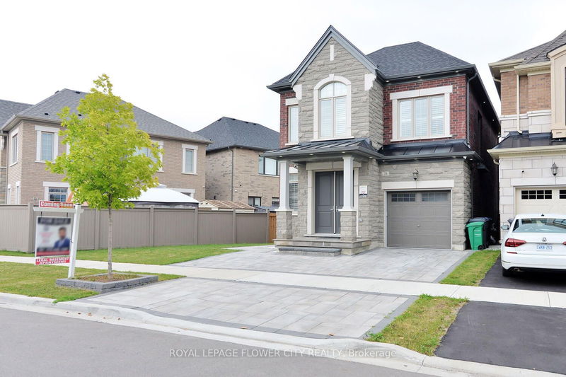 28 Hawtrey Rd  Brampton, L7A 4X9 | Image 3