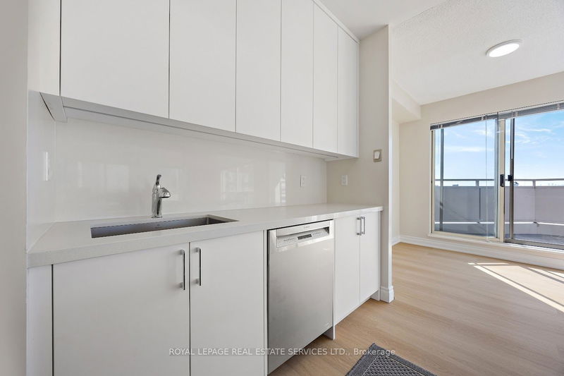  1008 - 2267 Lake Shore Blvd W Toronto, M8V 3X2 | Image 7