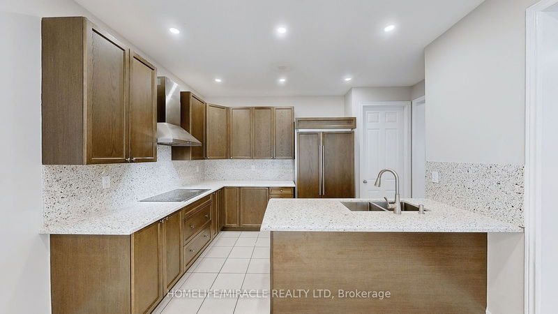 195 Sussexvale Dr  Brampton, L6R 0W2 | Image 14