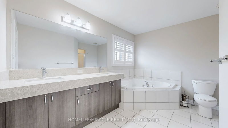 195 Sussexvale Dr  Brampton, L6R 0W2 | Image 22