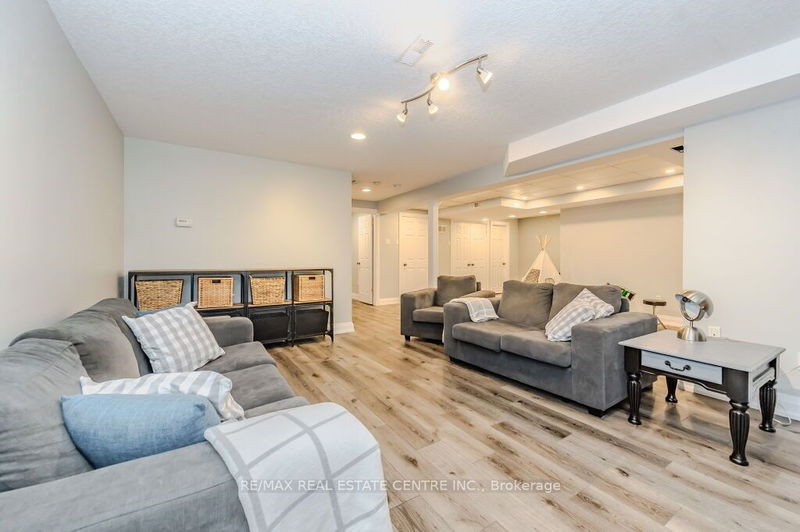 9 Sherwood St  Orangeville, L9W 5A6 | Image 27