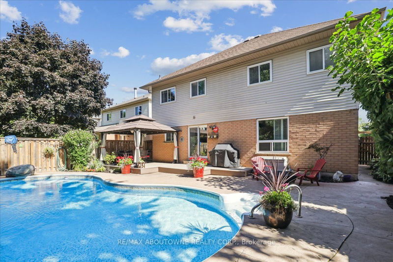 2326 Mowat Ave  Oakville, L6H 6B8 | Image 38