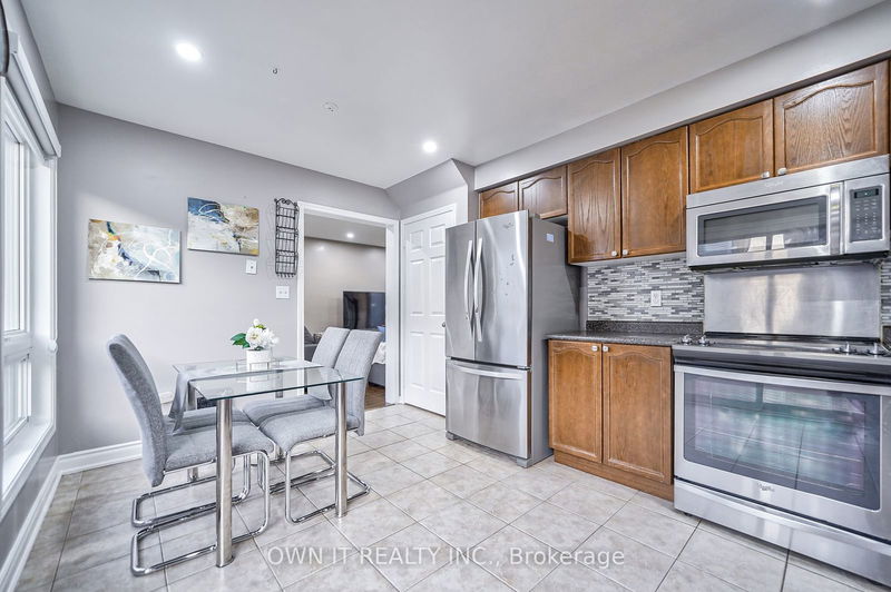 68 Sugarhill Dr  Brampton, L7A 3N2 | Image 15