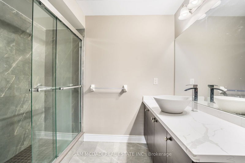 28 Clockwork Dr  Brampton, L7A 4R8 | Image 24