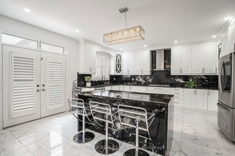 28 Clockwork Dr  Brampton, L7A 4R8 | Image 6