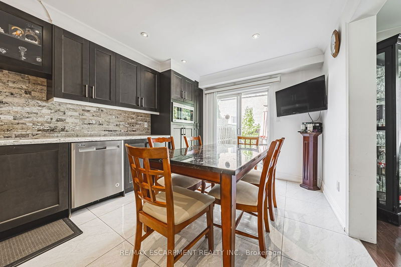 5008 Willowood Dr  Mississauga, L5R 3R5 | Image 10