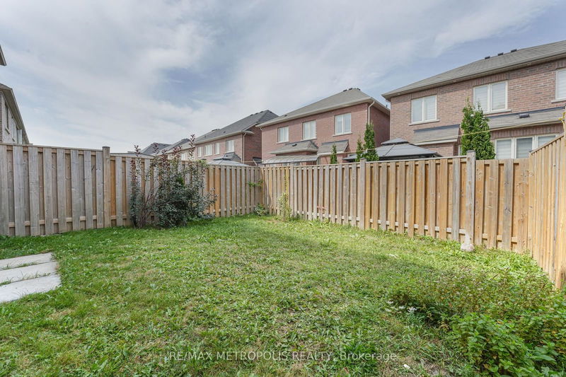 16 Yellowknife Rd  Brampton, L6R 0B3 | Image 40