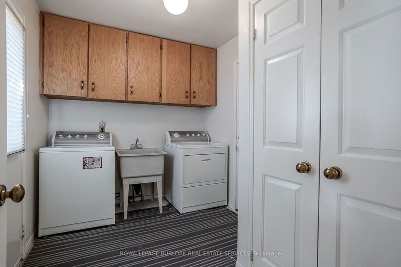 2090 Deer Run Ave  Burlington, L7M 2N8 | Image 24