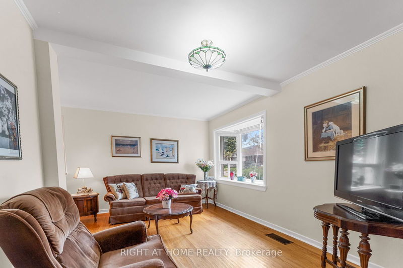 50 Lilac Ave  Toronto, M9M 1G3 | Image 5