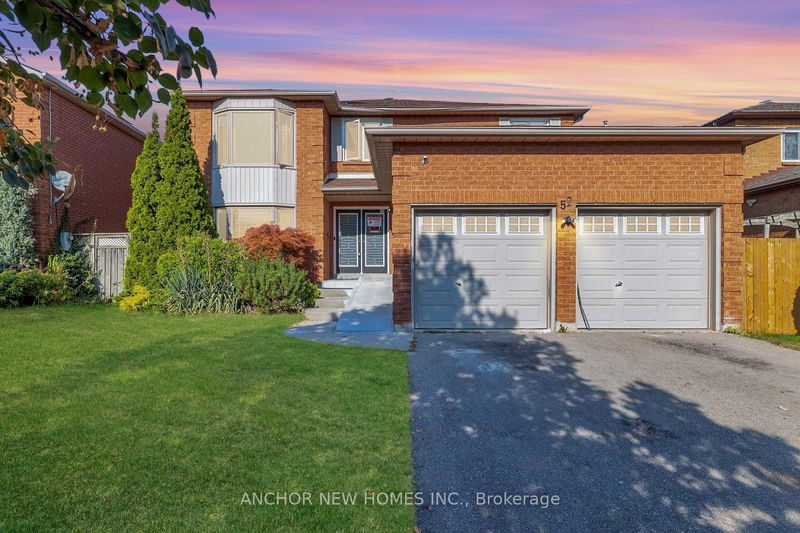 52 Settler Crt  Brampton, L6Z 4L7 | Image 1