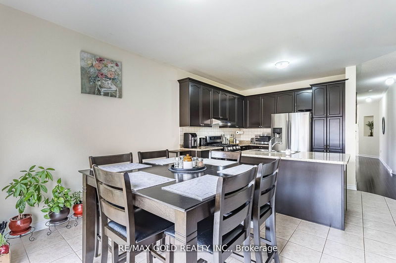 4 Mistletoe Pl  Brampton, L6Y 5V1 | Image 10