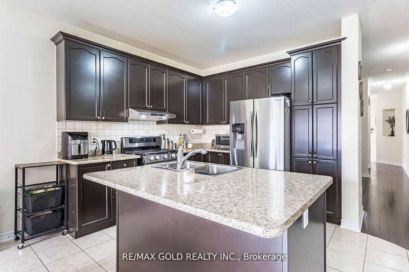 4 Mistletoe Pl  Brampton, L6Y 5V1 | Image 11