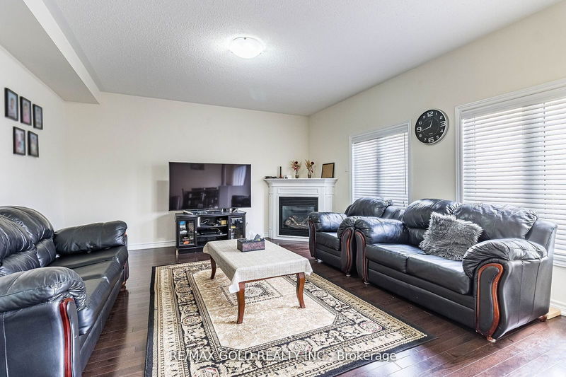 4 Mistletoe Pl  Brampton, L6Y 5V1 | Image 15